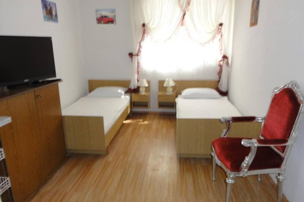 Croatia Zadar Borik Family Apartment With Garten View Number 2 Exterior photo